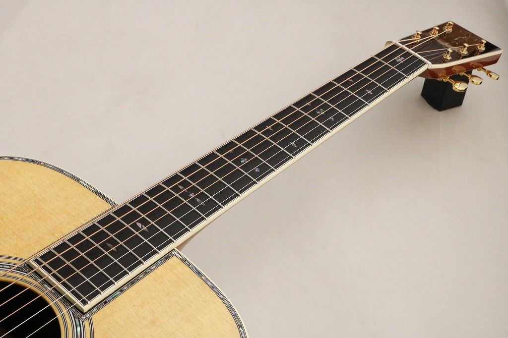 OM-42 Standard #2917312 | 【クロサワ楽器店オンラインショップ】いい