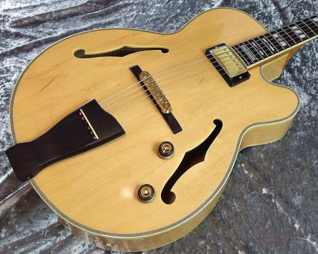 PM-200 Pat Metheny Signature NT : Natural s/n F2508163