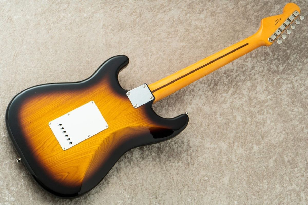 FSR Made in Japan Traditional II 50s Stratocaster -2 Tone Sunburst
