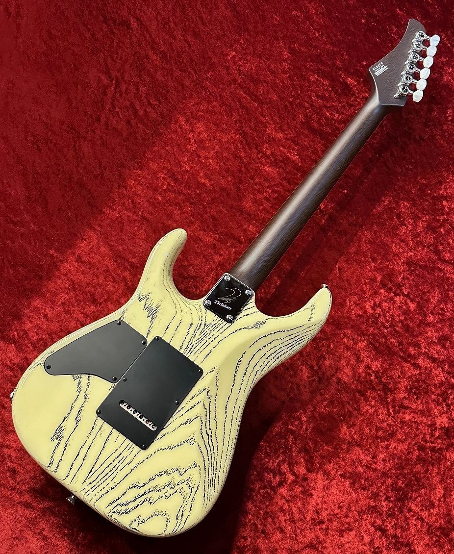 DST-24 Custom 