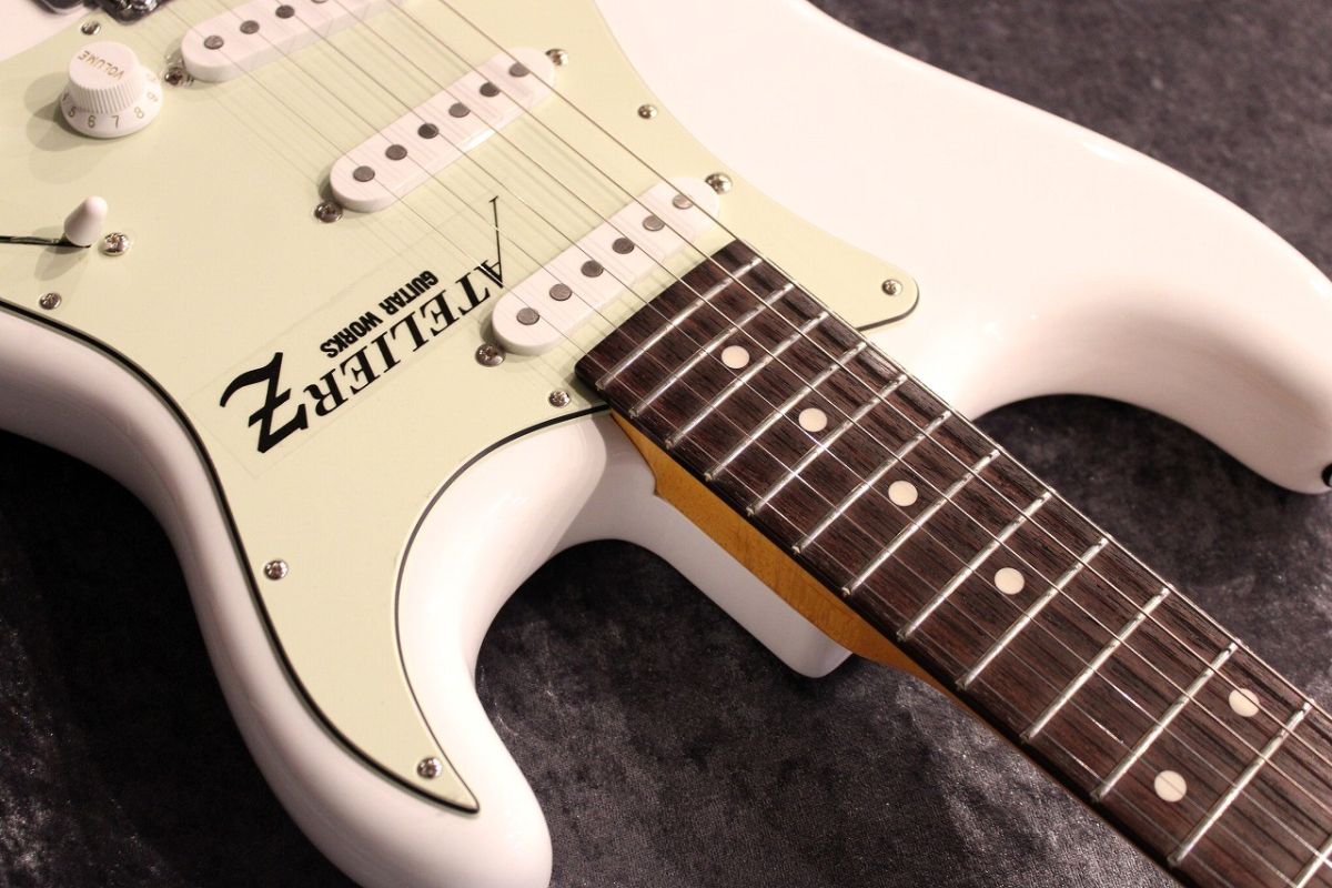 その他 LES LUNE ルーズフィット レトロブルー ダメージ加工 デニムパンツ NZK6232