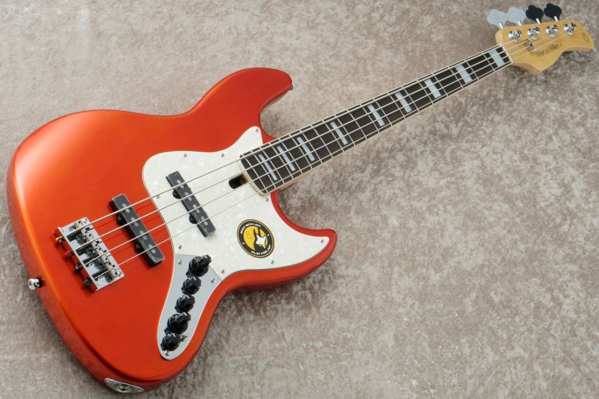 V7 Alder 4st 2nd Generation -Bright Metallic Red / BMR