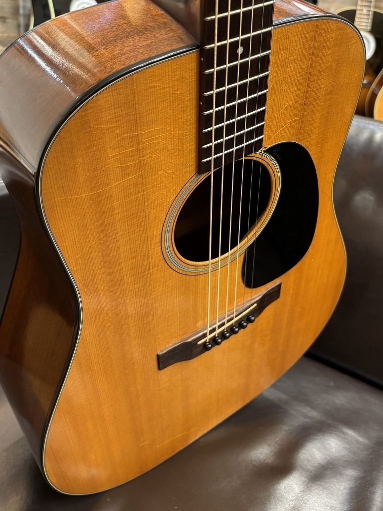 Martin D-18 アコースティックギター　1975年製 MARTIN D 18 1975 - YouTube