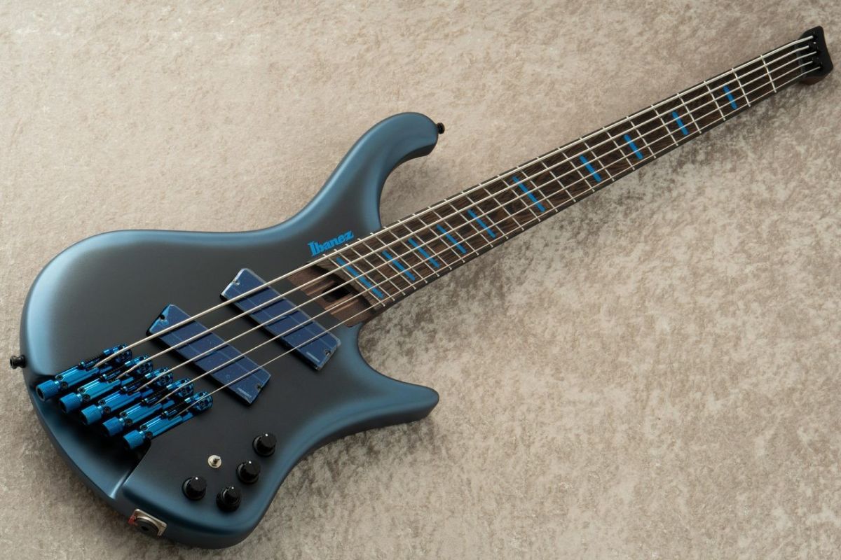 ベース MUSICMAN - BH500 ベース MUSICMAN - BH500 MUSIC MAN BH-500 AMP & 810 BS CABINET