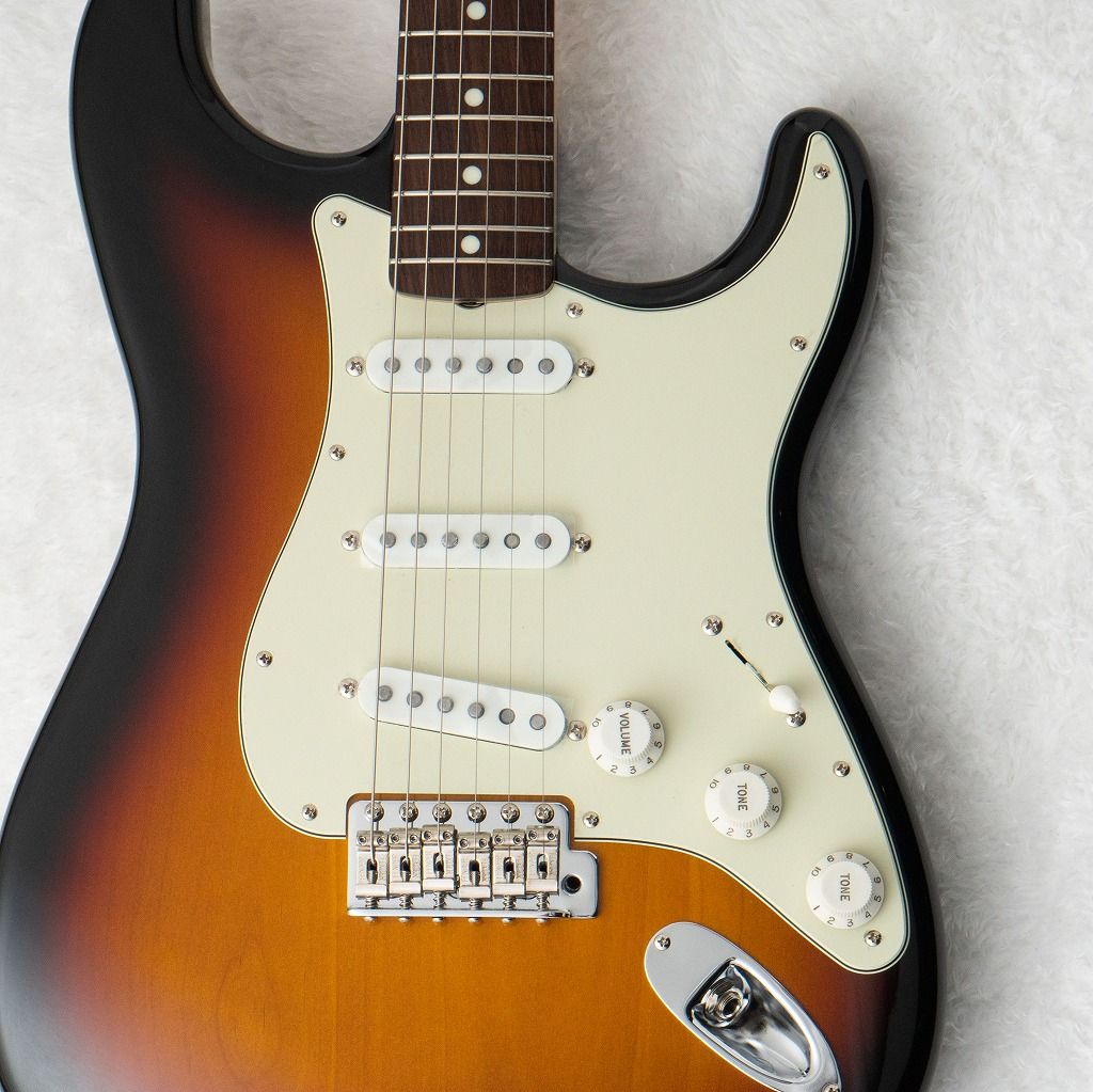 FSR Made in Japan Traditional 60s Stratocaster 3-Tone Sunburst