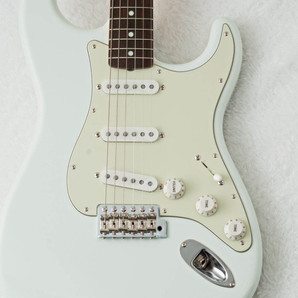 FSR Made in Japan Traditional 60s Stratocaster Olympic White