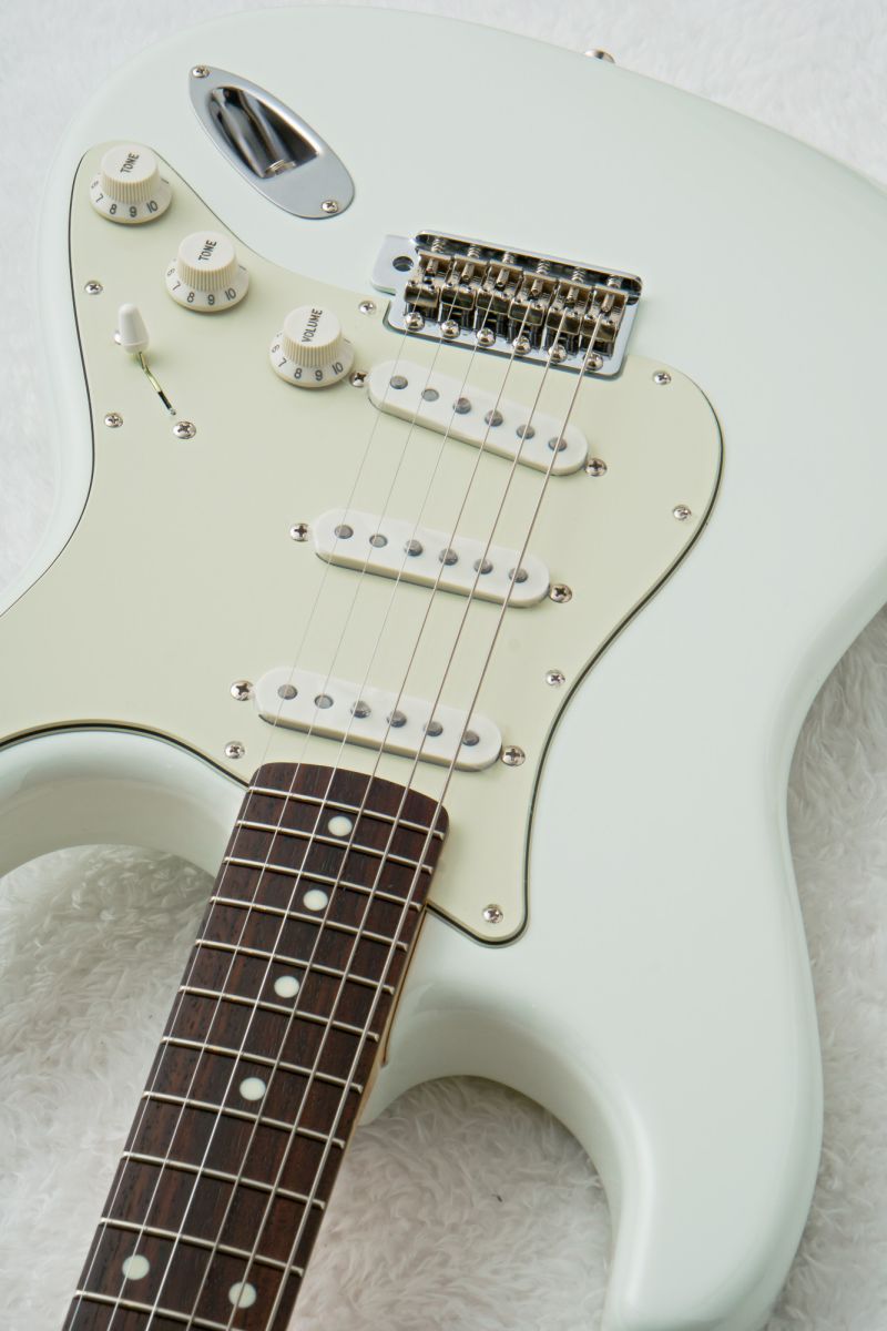 FSR Made in Japan Traditional 60s Stratocaster Olympic White
