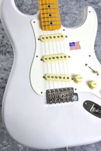 【Johnson】ストラトタイプ・エレキギター 51j0CxJjfFL._UF350,350_QL50_.jpg