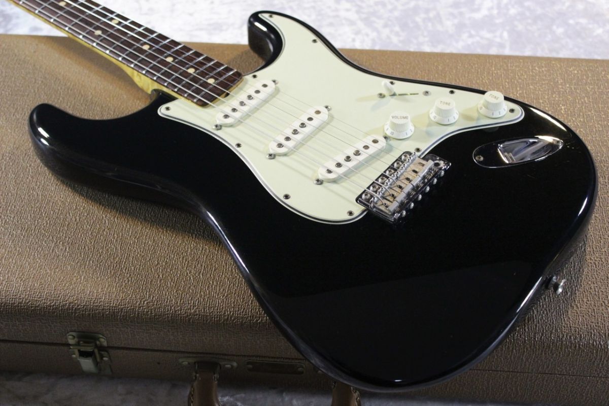 Master Grade 1963 Stratocaster Metallic Black / Bird's eye