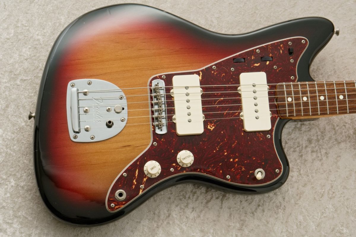 American Vintage 62 Jazzmaster -3Tone Sunburst- 2008年製 【USED