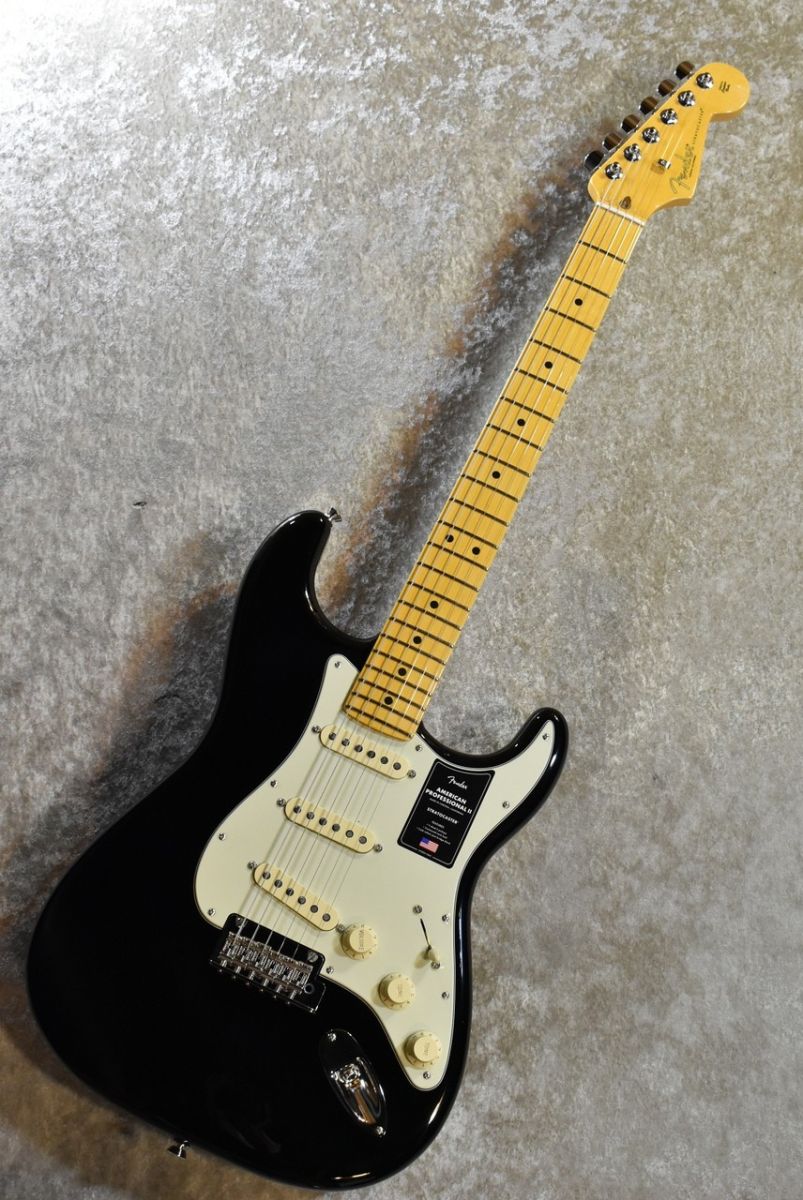 AMERICAN PROFESSIONAL II STRATOCASTER Black #US24048525