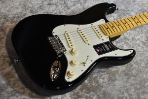 AMERICAN PROFESSIONAL II STRATOCASTER Black #US24048525