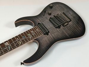 久々の入荷!】【日本製7弦】【Ibanez j.custom】RG8527 -Black
