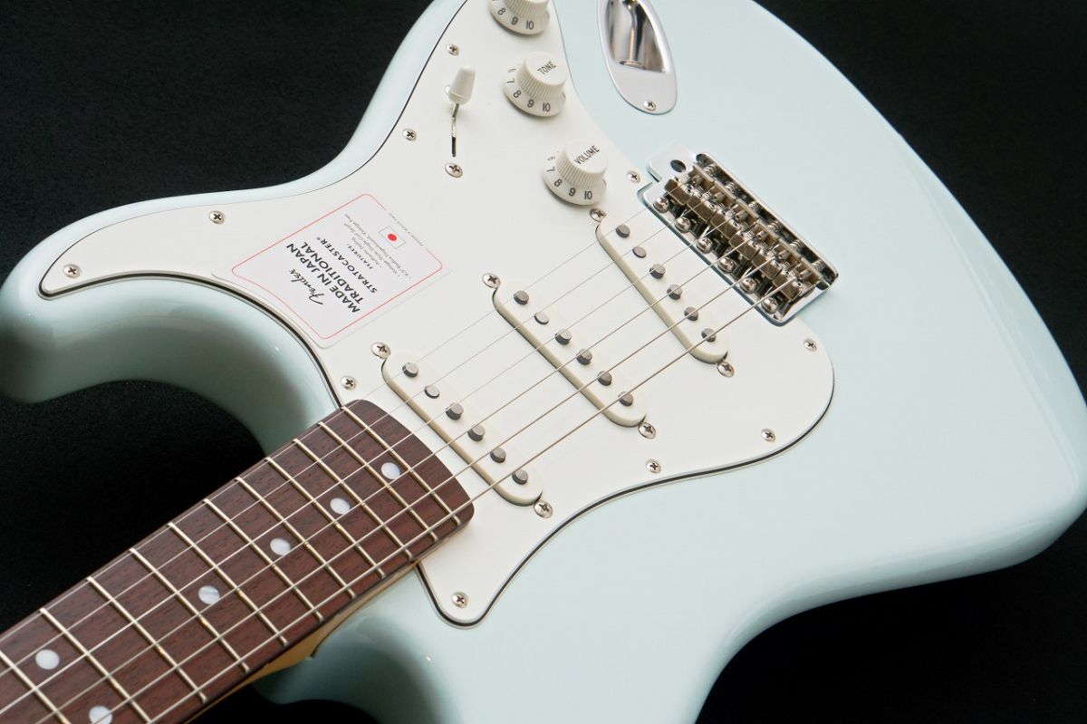 ギター Fender MadeInJapan Traditina II Late Made in Japan Traditional II Late 60s Stratocaster Sonic
