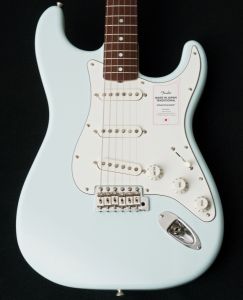 ギター Fender 60s Stratocaster sonic blue Fender Made in Japan Traditional Late 60s Stratocaster Sonic Blue