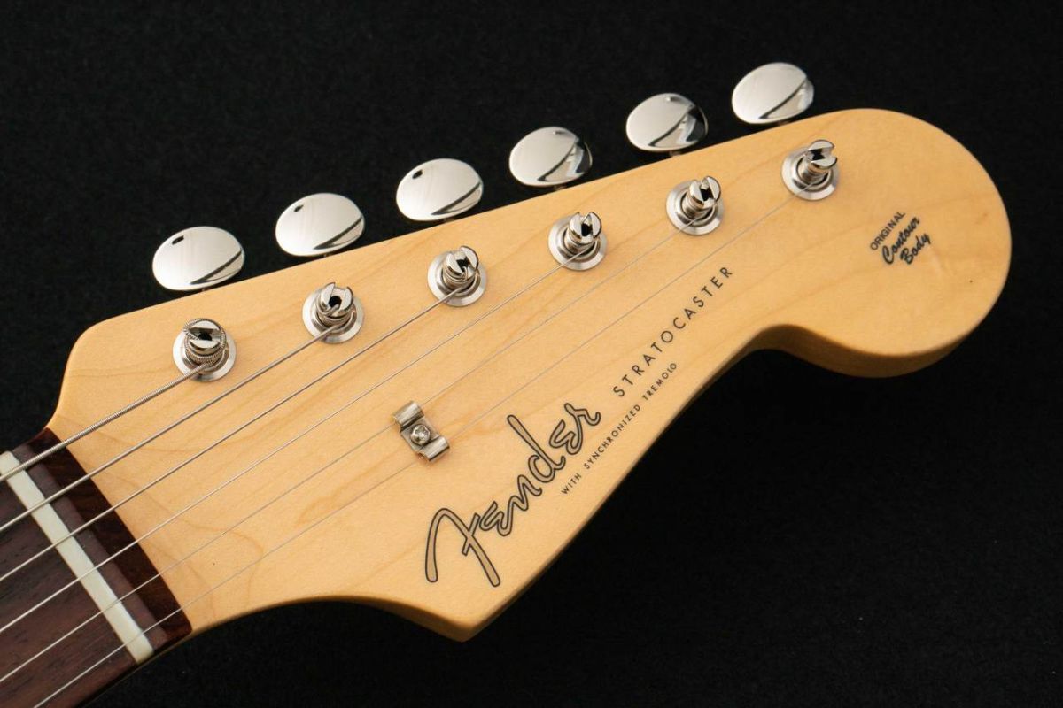 Made in Japan Traditional II 60s Stratocaster -Surf Green