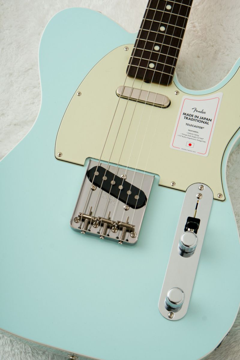 Made in Japan Traditional II 60s Custom Telecaster Sonic Blue