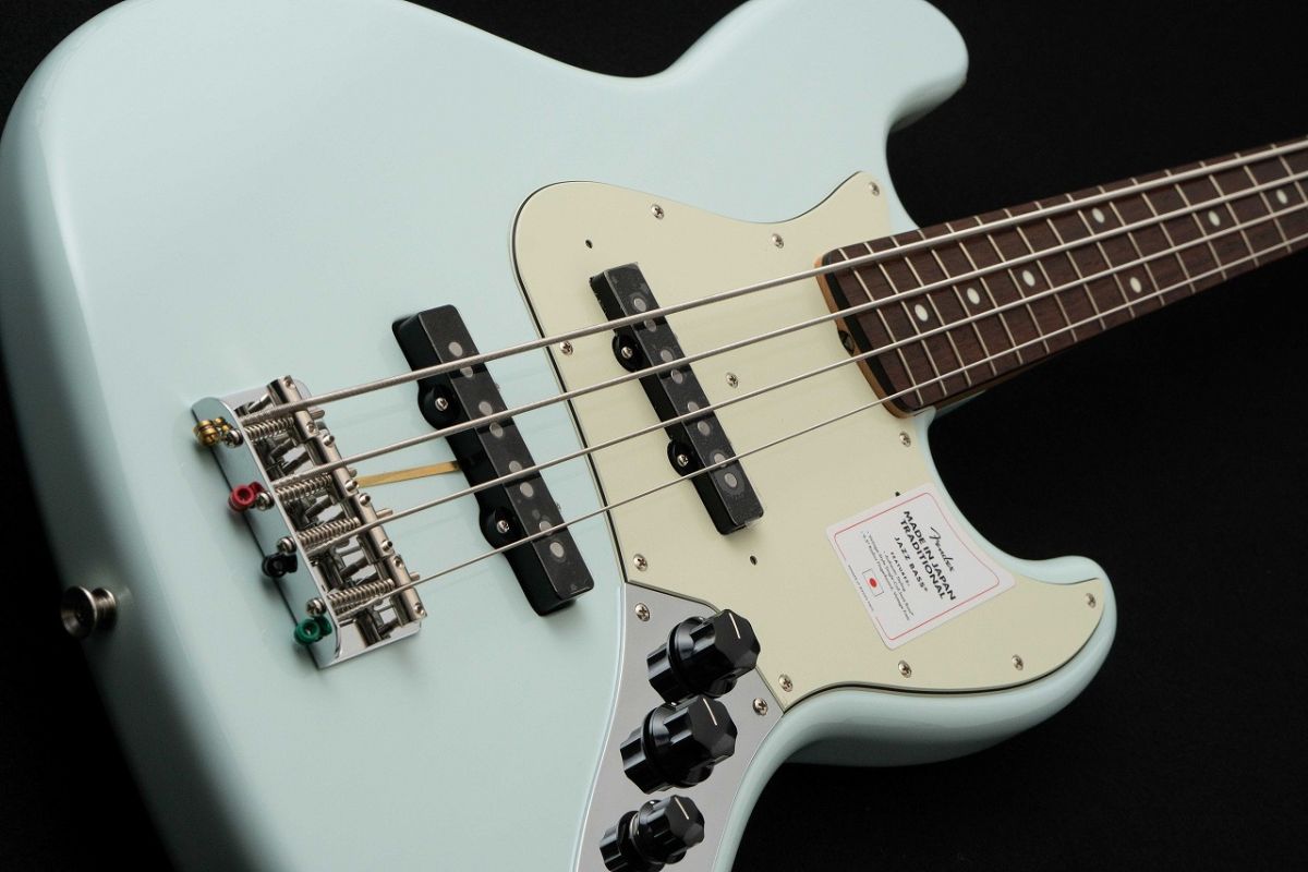 ど*ろ様 メンテ済 コンポーネント Fender Japan JAZZ BASS ど*ろ様 メンテ済 コンポーネント Fender Japan JAZZ BASS Made