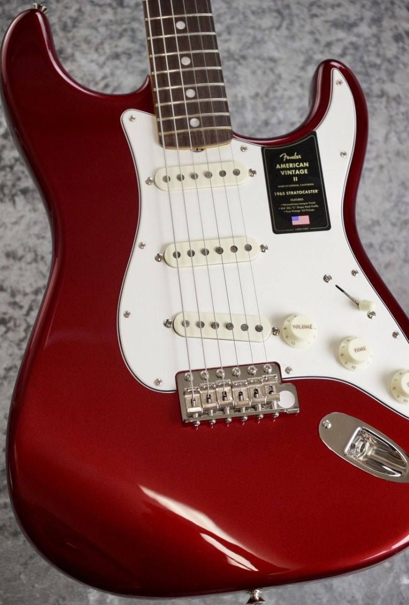 American Vintage II 1965 Stratocaster / Candy Apple Red