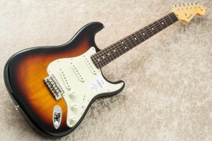 Made in Japan Hybrid II Stratocaster -3-Tone Sunburst-【JD24031627