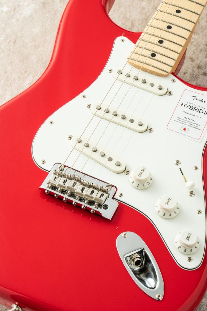 Made in Japan Hybrid II Stratocaster Maple Fingerboard -Modena Red