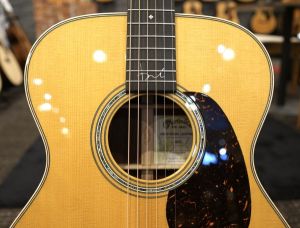 000-28 Brooke Ligertwood #2788032 | 【クロサワ楽器店オンライン