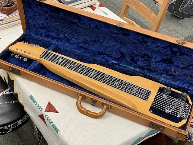 Magnatone G65-8W | 【クロサワ楽器店オンラインショップ】いい楽器と