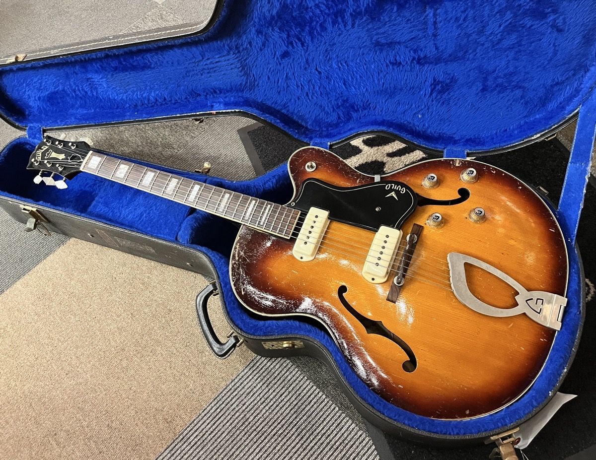 あにき　戦時中★メガホン★ヴィンテージ★アンティーク★ ＜楽器コーナー入荷情報＞1965ヴィンテージジャガー入荷