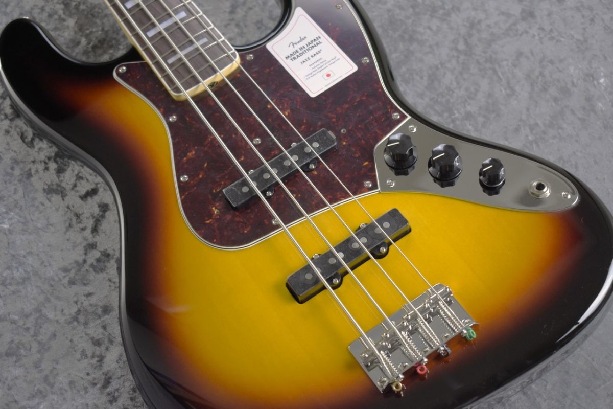 MIJ Traditional Late 60s Jazz Bass - 3Tone Sunburst