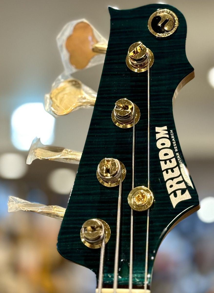 C.S. Rhino 4st FT -深海(SKI)/MH- | 【クロサワ楽器店オンライン