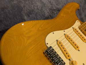 Fender Japan ST72-75 Eシリアル Eシリアル期のフジゲン製Fender Japan ST72-75 です