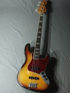 メーカー不明JAZZベース 程度良し Fender / Flea Jazz Bass Road Worn Faded Shell Pink 【S/N