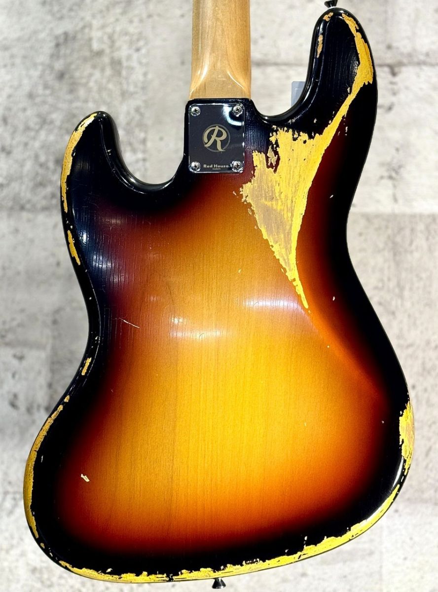 レッド・ハウス a79d0d85-0220-46de-a16f-