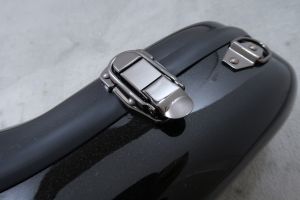 Kaernter カーブドソプラノサックス 黒 レアカラー 管楽器 ケース付属 レア Kaerntner カーブドソプラノサックス 管楽器 ハードケース