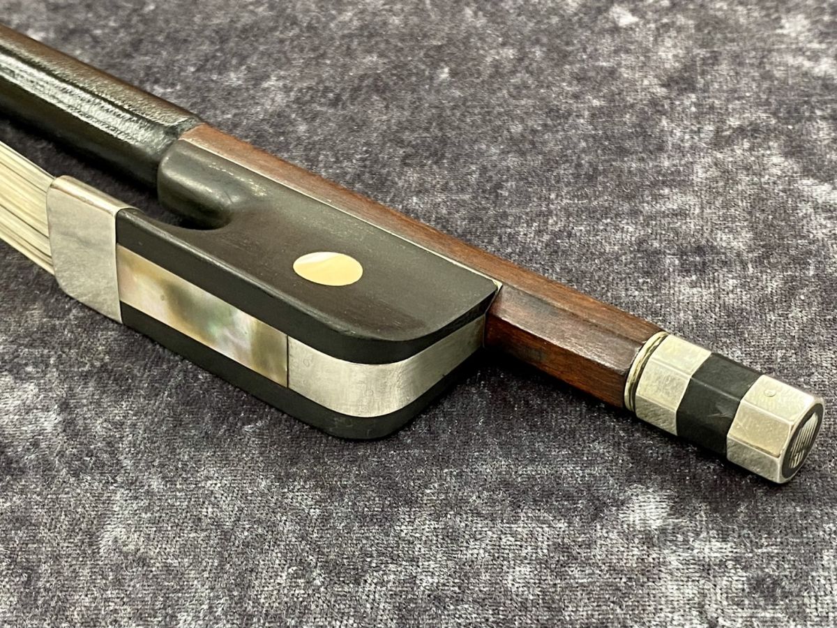 ミ*ア様 コントラバス弓 ペルナンブーコ　無名 ミ*ア様 コントラバス弓 ペルナンブーコ 無名 - メルカリ