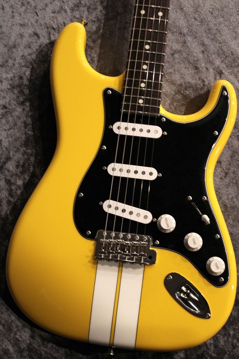 General S /SSS Alder/Rosewood Ferrari Yellow with Racing Stripe