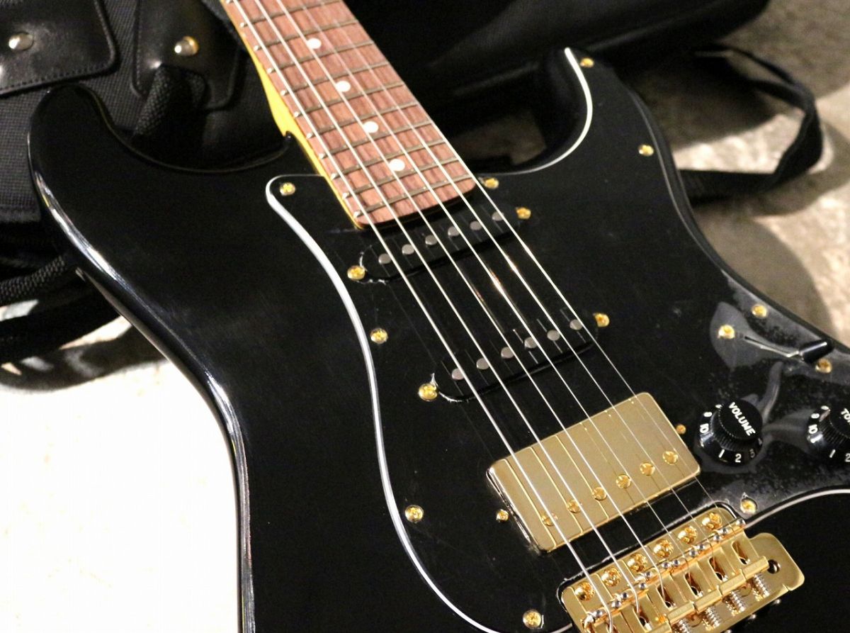 The STRUMMERS バンダナ付き 初回限定 STRUMMER ROCK dfaf564e1a895710556b593a08aba5