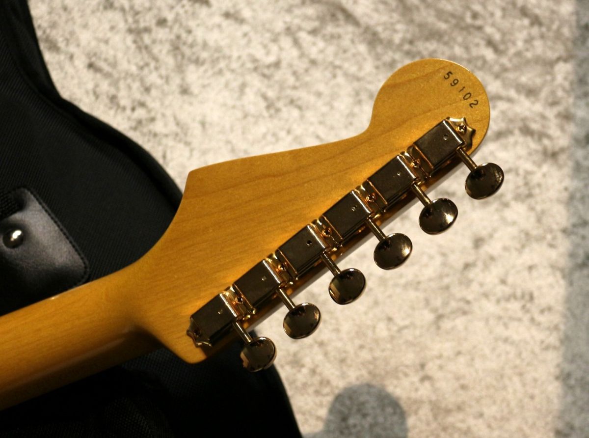 ST-C Black/R Gold Hard Wear #59102 | 【クロサワ楽器店オンライン