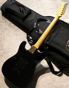 ST-C Black/R Gold Hard Wear #59102 | 【クロサワ楽器店オンライン