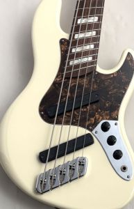 DINGWALL、白 系のベース検索結果一覧 | 【クロサワ楽器店
