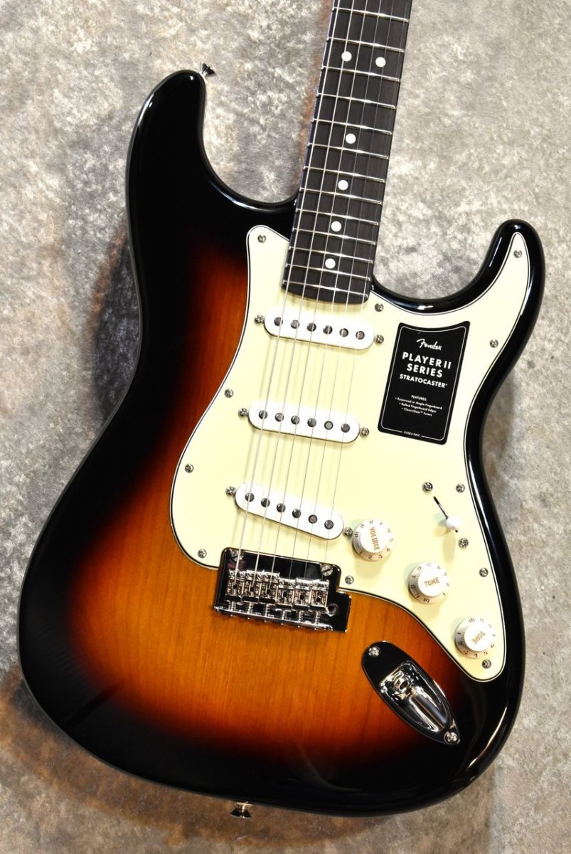Limited Player II Stratocaster -3Tone Sunburst- #25015479