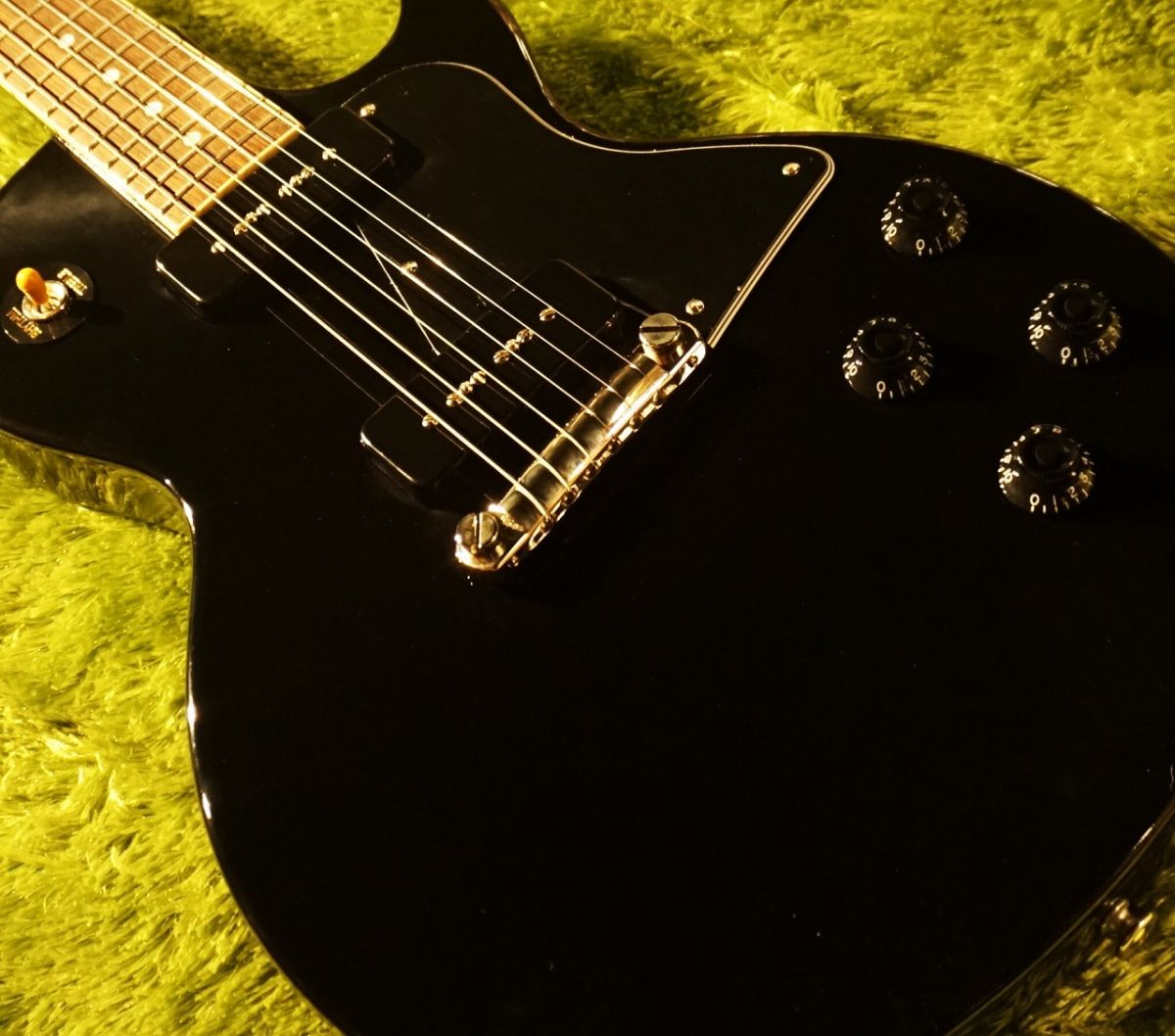 応援グッズ gibson カスタムショップ | Gibson Japan