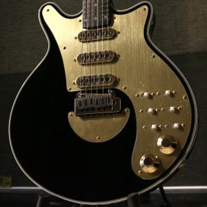 Brian May Guitars 【パーツクスミ特価】Brian May Special "Black" #BHM231974 【3.31kg】【多彩な実用的スイッチ】【ゴールドハードウェア】