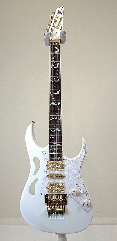 日本製】【Steve Vai シグネチャーモデル】 PIA3761 - Stallion White
