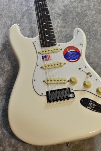 Jeff Beck Stratocaster Olympic White #US24032681 | 【クロサワ楽器