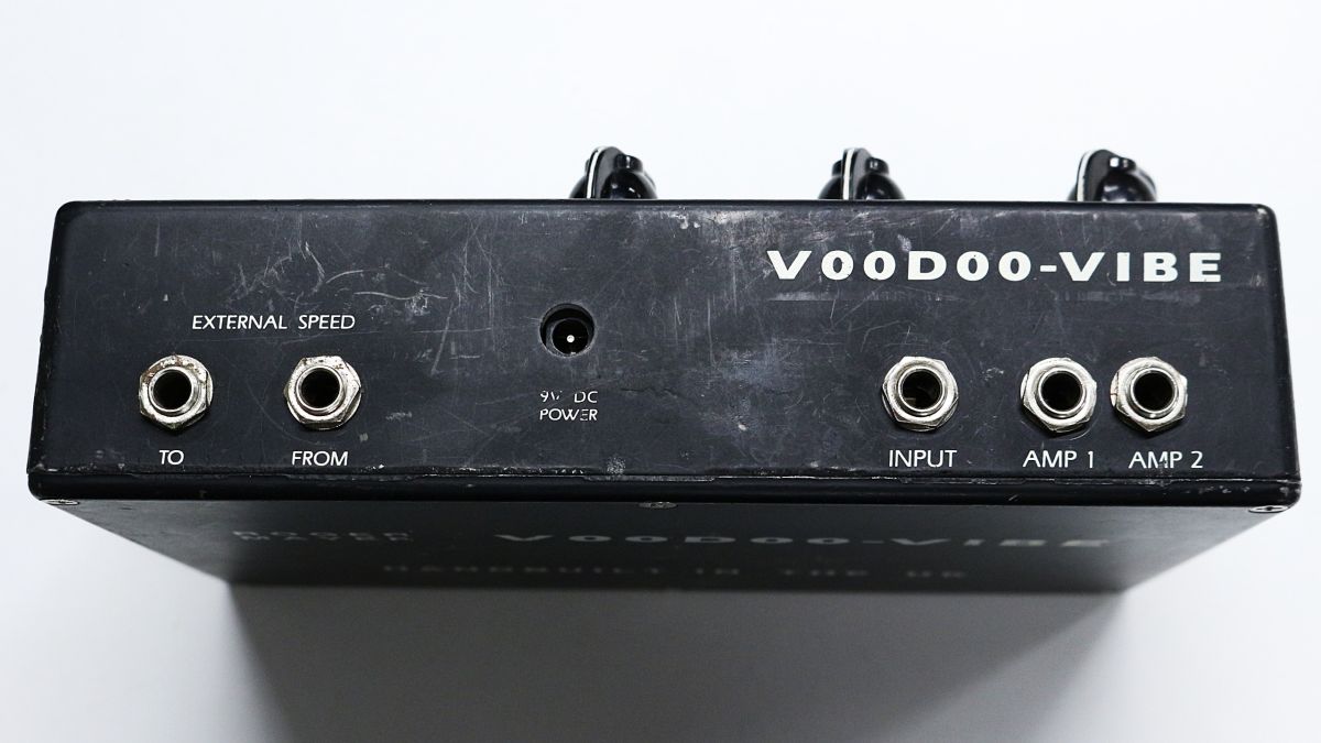 Roger Mayer Voodoo-Vibe 初期CEマーク無　ペダル付き Roger Mayer 1995 VOODOO-VIBE（中古）【楽器検索デジマート】