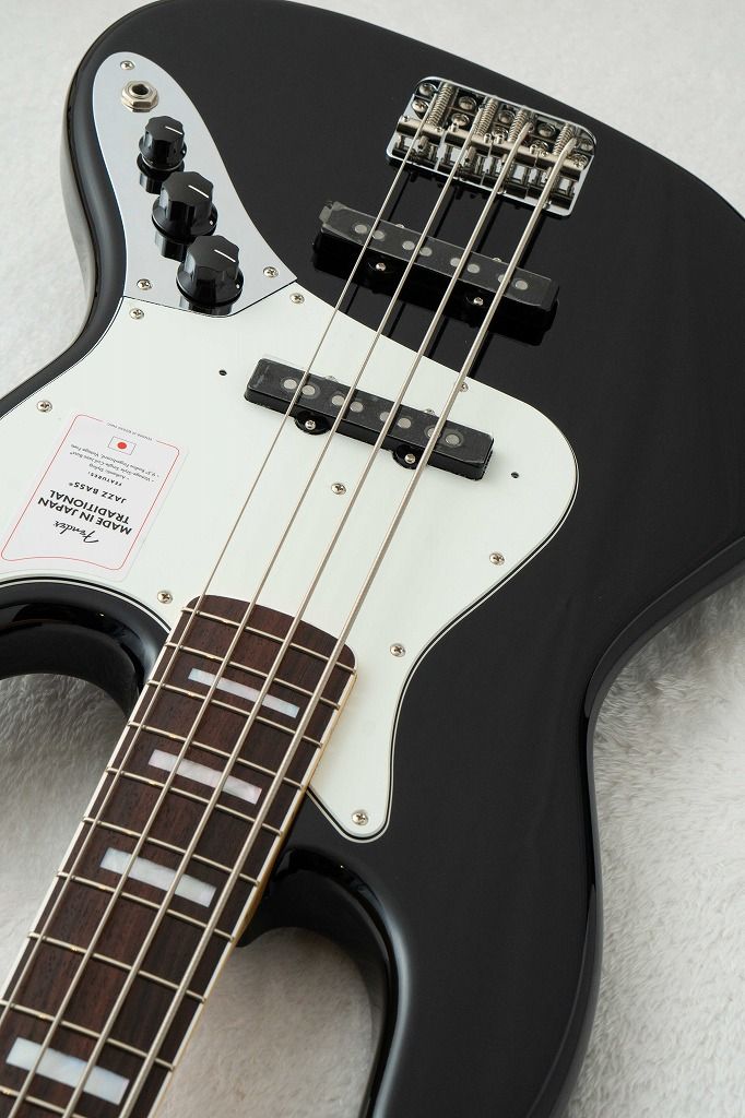 Made in Japan Traditional II Late 60s Jazz Bass Matching Head