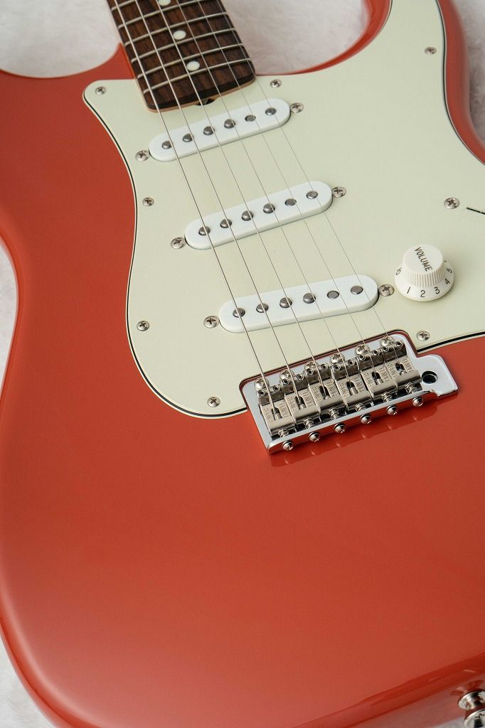 FSR Made in Japan Traditional 60s Stratocaster Fiesta Red