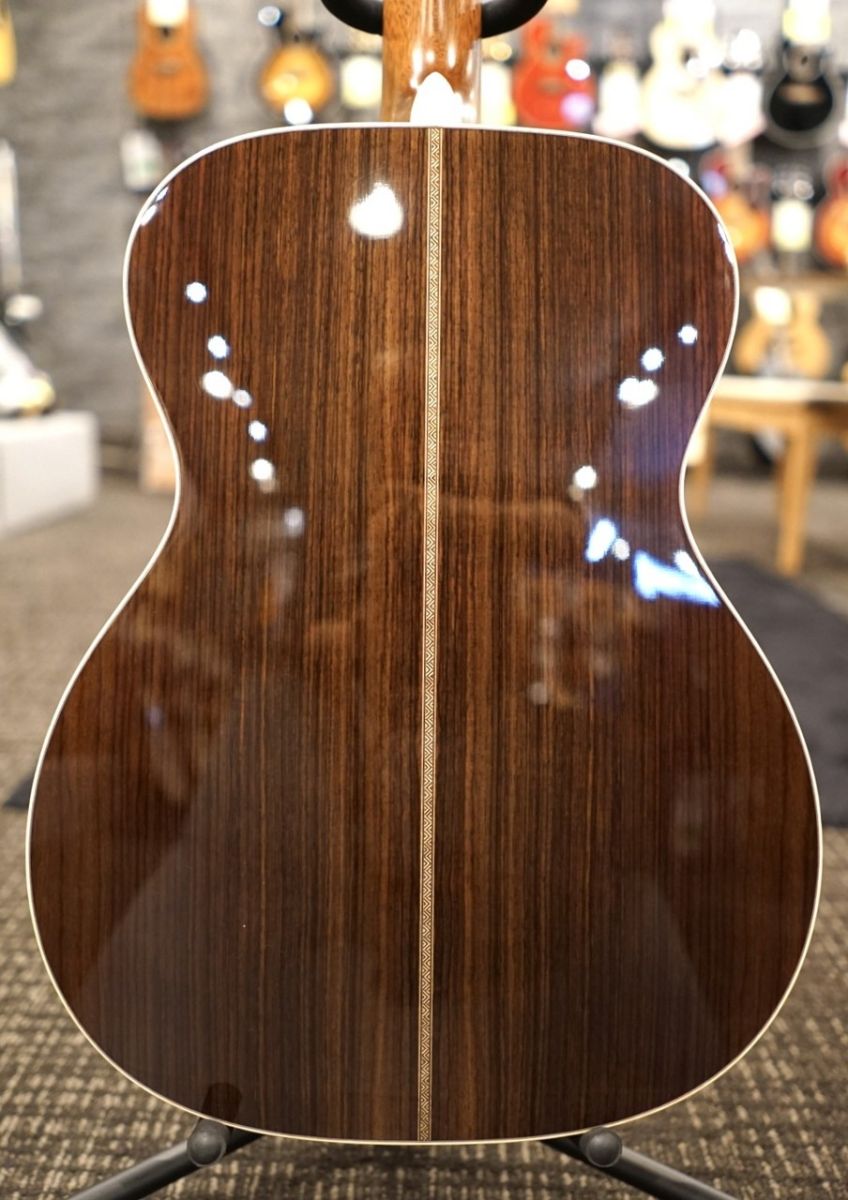 Martin 00-28 Modern Deluxe アコースティックギター Martin 00-28 Modern Deluxe Acoustic Guitar | Martin Guitar