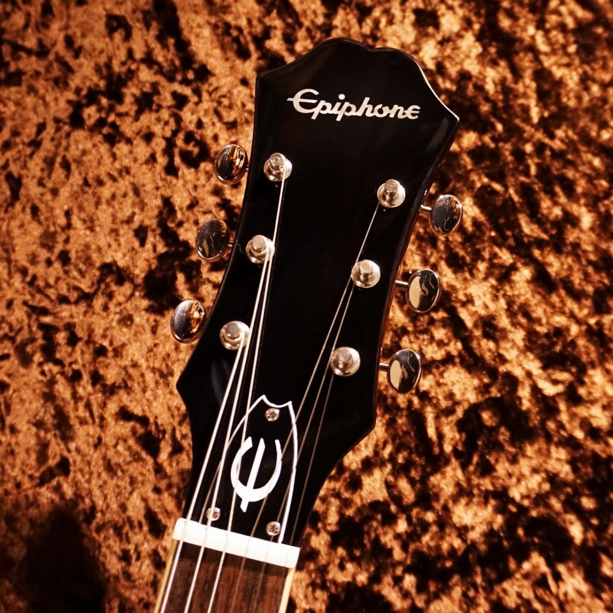 EpiphoneWILDCAT アンテークアイボー ゴールドラメ　ビンデング EVHWolfgang Special -Pharaohs Gold-【Webショップ限定】商品